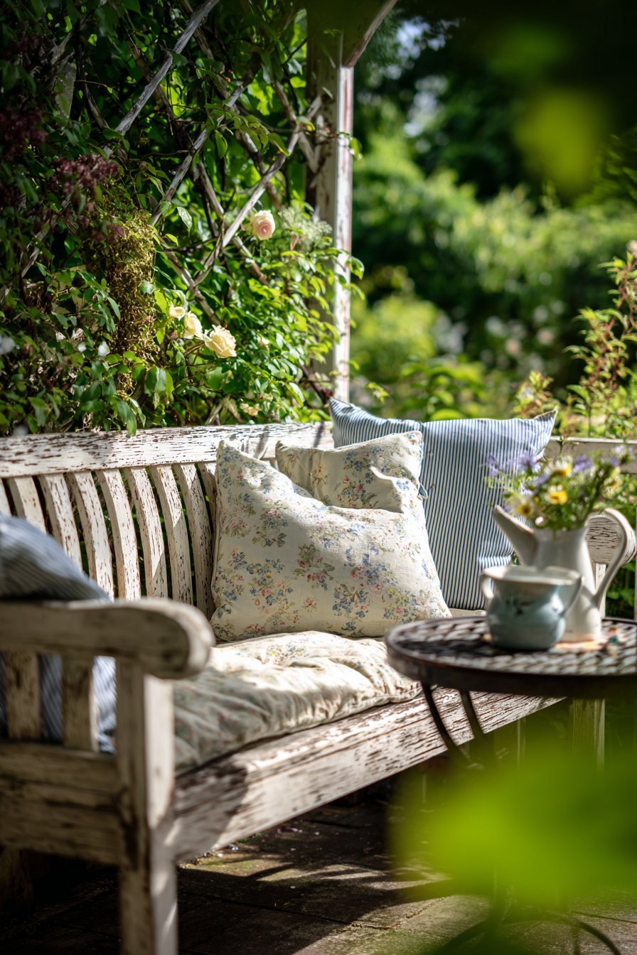 Vintage Rose Garden Seating