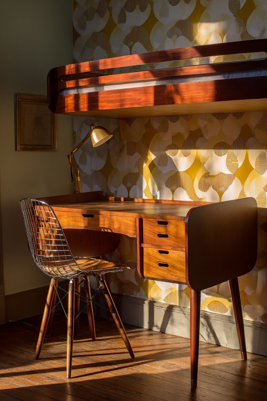 Mid-Century Modern Elegance