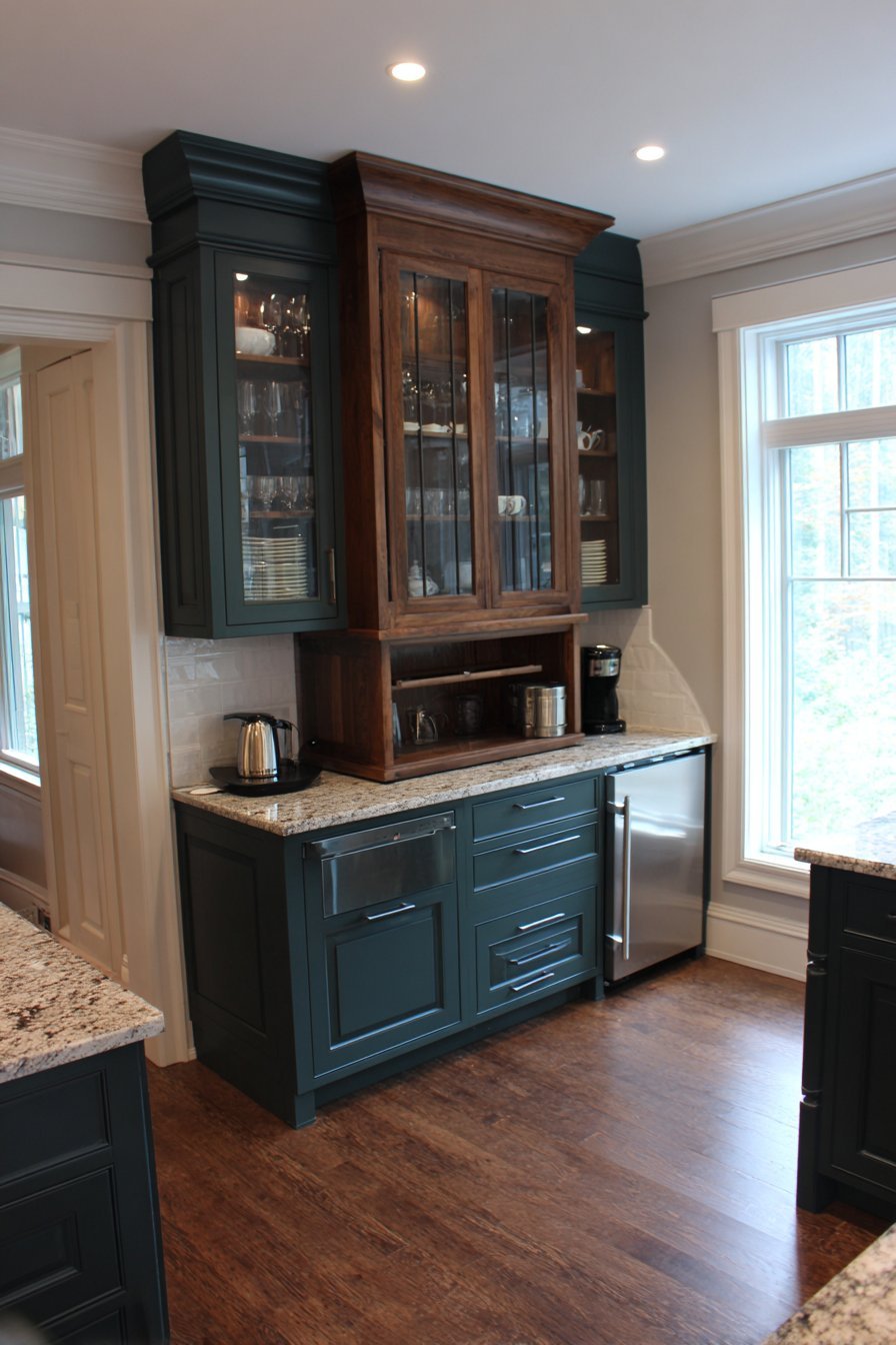 Transitional Two-Tone Cherry and Green