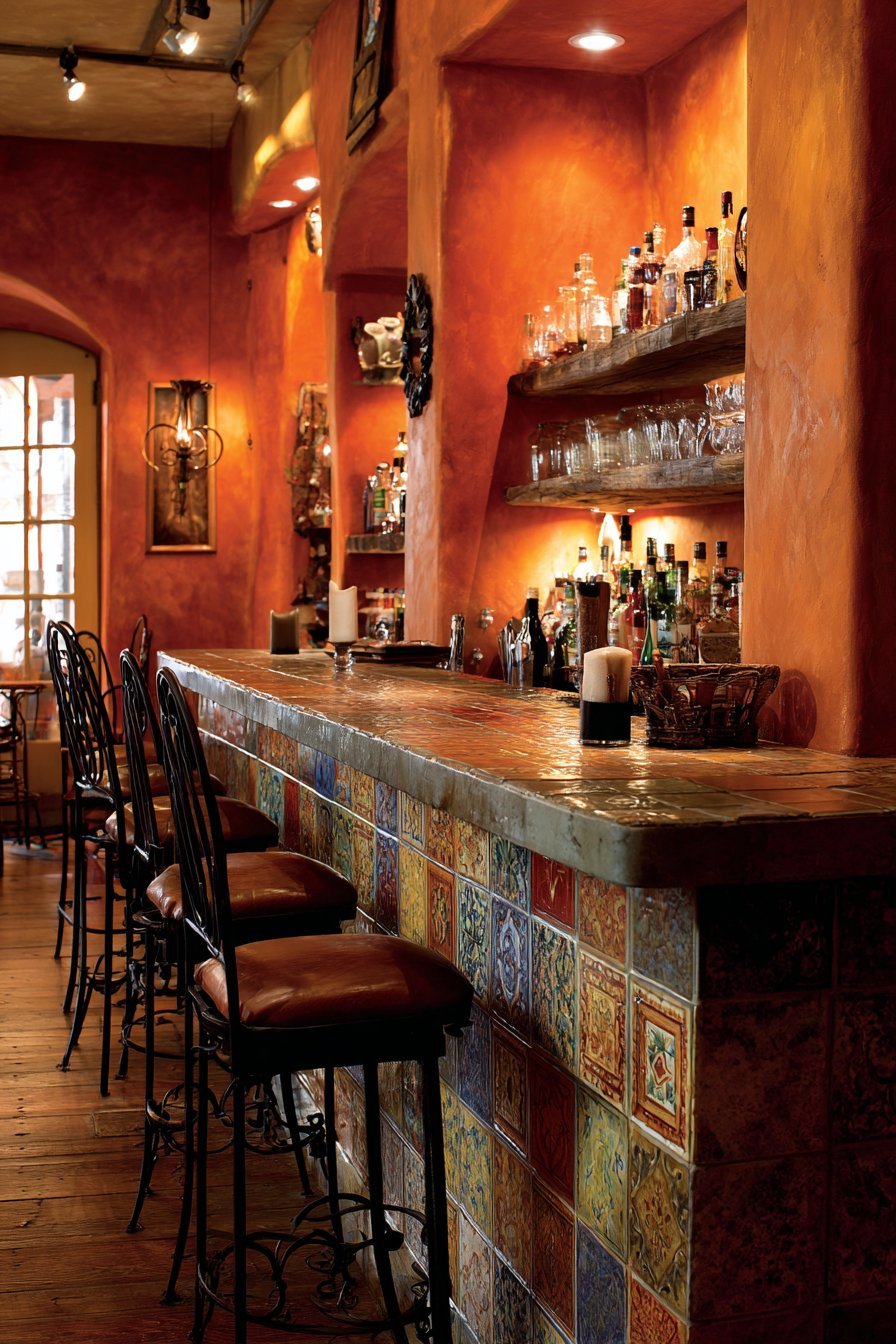 Curved Plastered Bar Counter