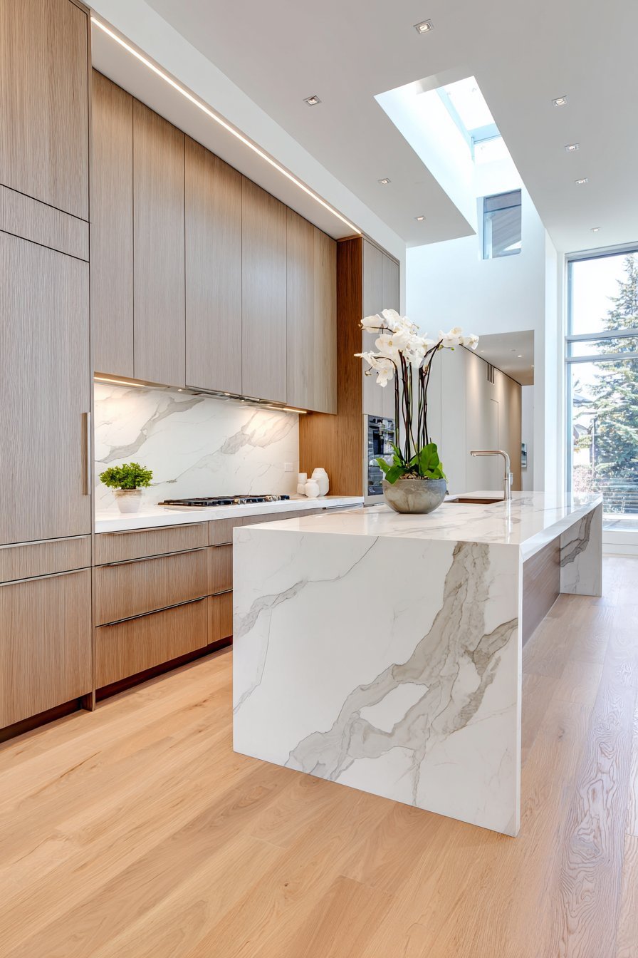 Contemporary Seamless Waterfall Design