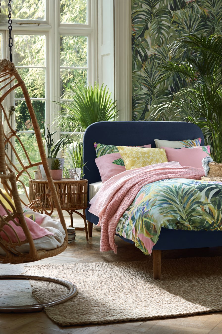 Tropical Jungle Escape