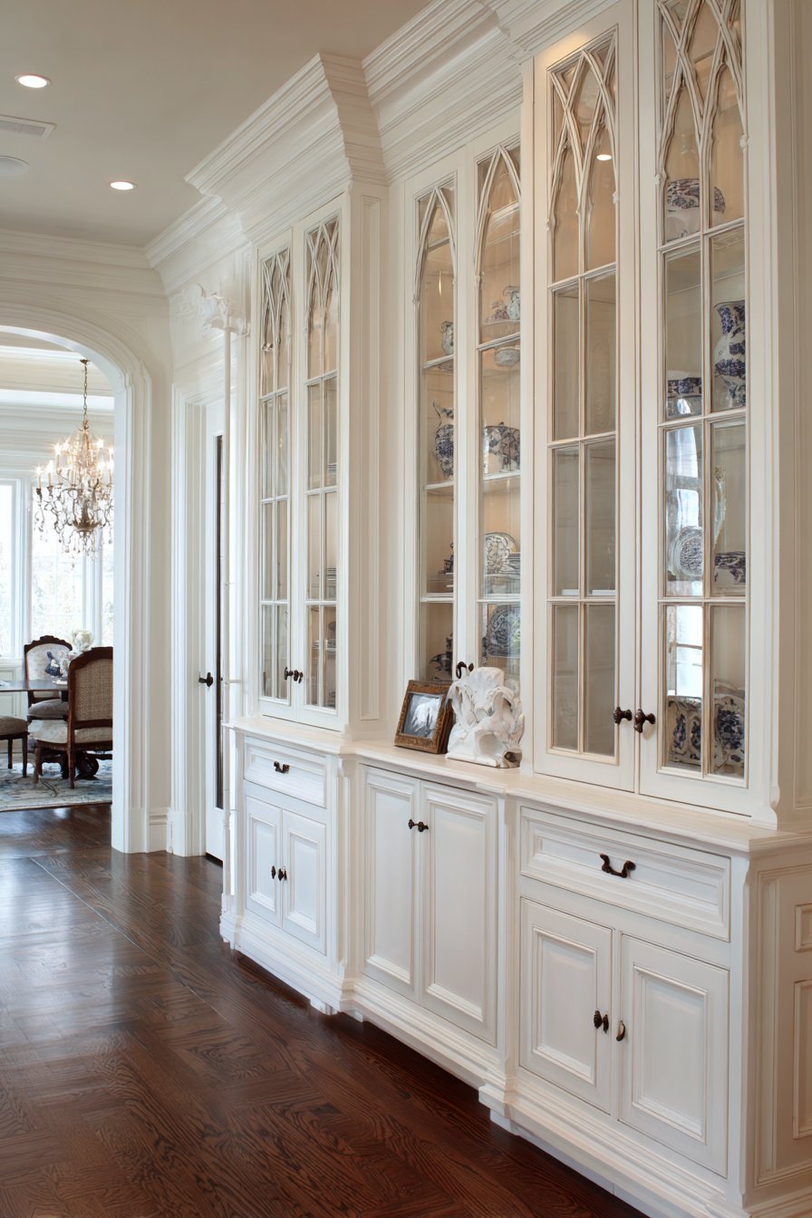 Traditional Floor-to-Ceiling Pantry Design