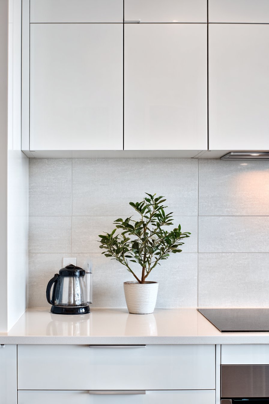 Declutter and Depersonalize Countertops