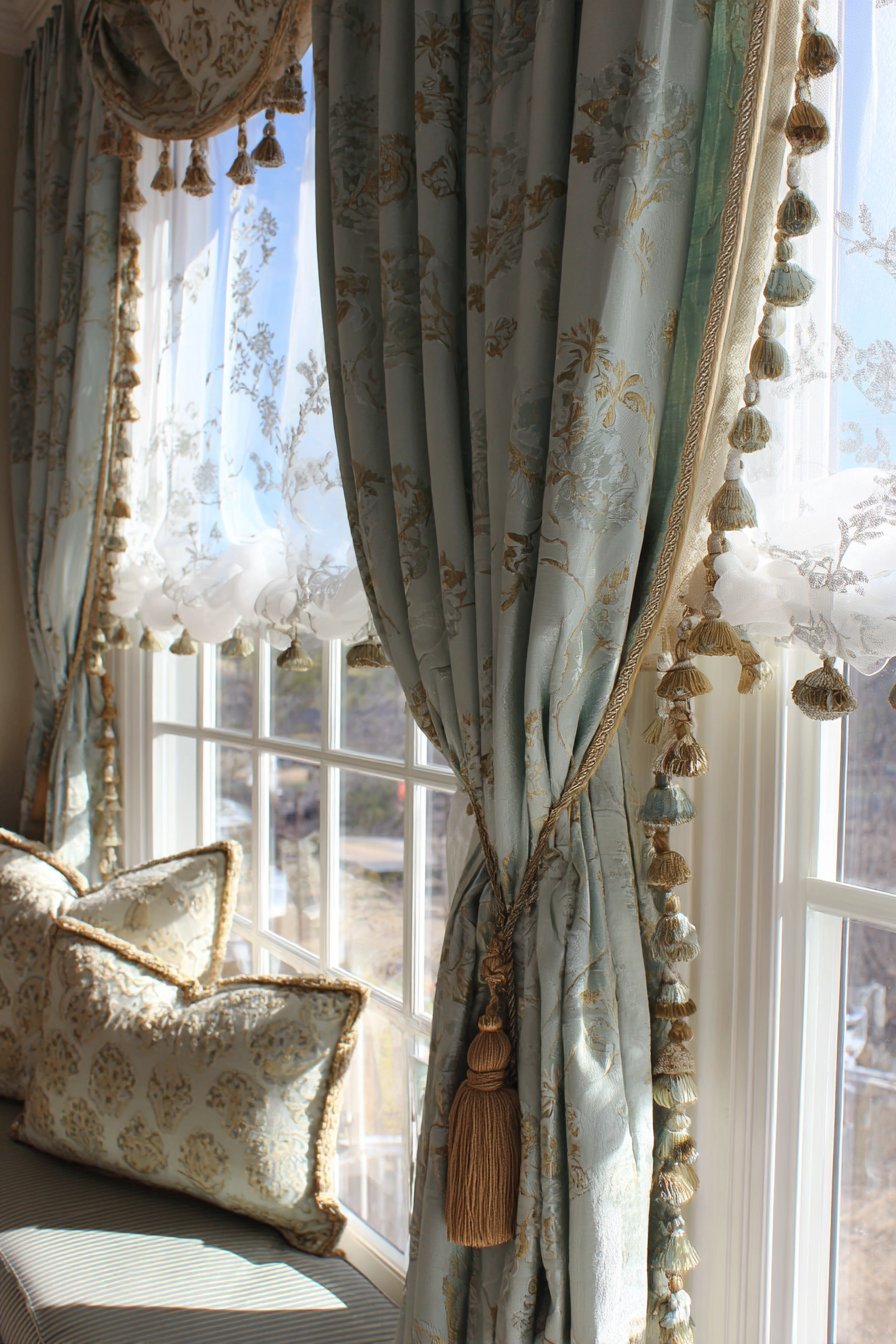 Custom Balloon Shade Window Treatment