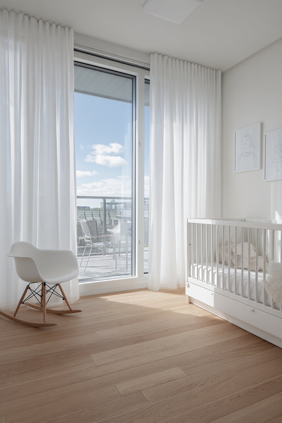 Modern Minimalist Gallery Space