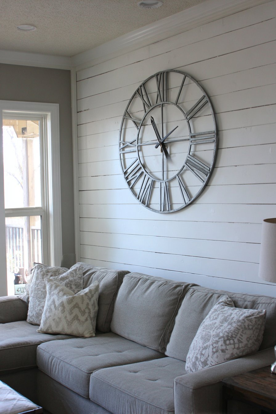 Farmhouse Shiplap Accent Wall