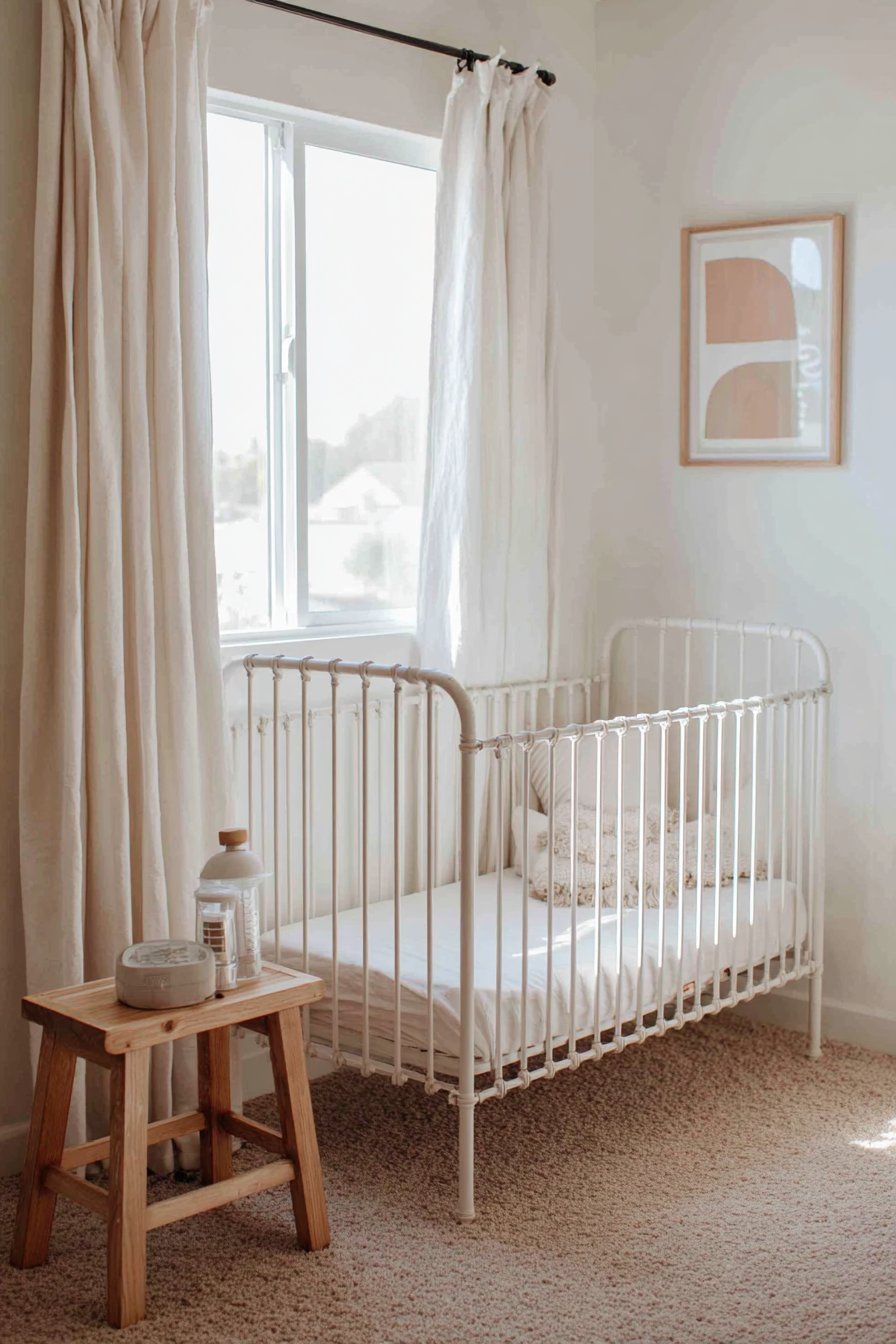 Minimal Metal Crib Essentials Focus